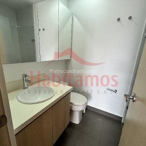 Apartamento de 3 alcobas en arriendo en El Poblado, Medellín, 95 m² · foto 18 de 19