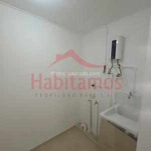 Apartamento de 2 alcobas en venta en Cuatro Esquinas, Rionegro, 54 m² · foto 6 de 16