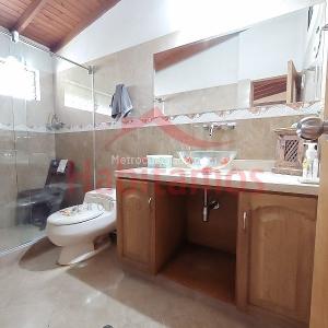 Casa de 3 alcobas en venta en Prados De Sabaneta, Sabaneta, 116 m² · foto 10 de 14