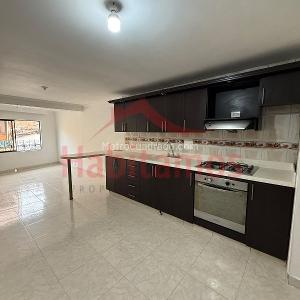 Apartamento en venta en Buenos Aires, Medellín · foto 2 de 16