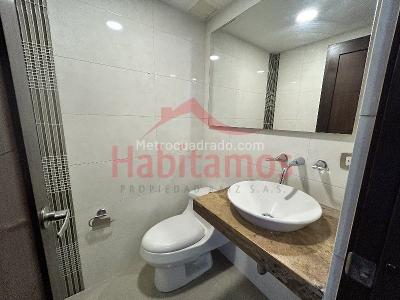Apartamento de 3 alcobas en arriendo en El Diamante No. 2, Medellín, 125 m² · foto 2 de 15