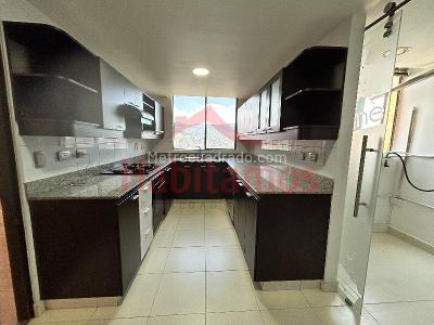 Apartamento de 3 alcobas en arriendo en El Diamante No. 2, Medellín, 125 m² · foto 3 de 15