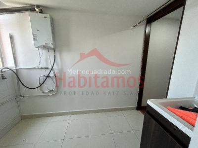 Apartamento de 3 alcobas en arriendo en El Diamante No. 2, Medellín, 125 m² · foto 4 de 15
