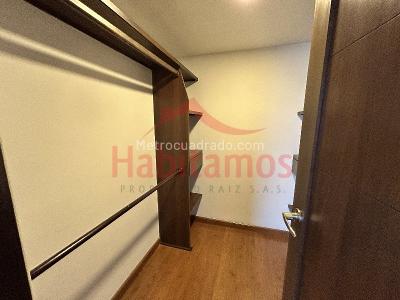 Apartamento de 3 alcobas en arriendo en El Diamante No. 2, Medellín, 125 m² · foto 14 de 15
