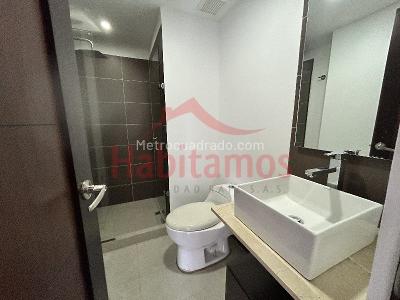 Apartamento de 2 alcobas en arriendo en El Poblado, Medellín, 90 m² · foto 6 de 11