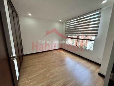 Apartamento de 2 alcobas en arriendo en El Poblado, Medellín, 90 m² · foto 8 de 11