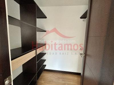 Apartamento de 2 alcobas en arriendo en El Poblado, Medellín, 90 m² · foto 10 de 11