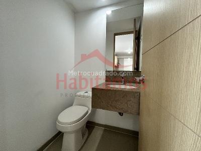 Apartamento de 3 alcobas en arriendo en El Poblado, Medellín, 105 m² · foto 4 de 16