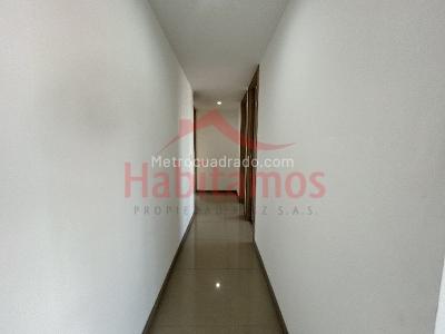 Apartamento de 3 alcobas en arriendo en El Poblado, Medellín, 105 m² · foto 8 de 16