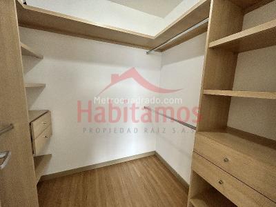 Apartamento de 3 alcobas en arriendo en El Poblado, Medellín, 105 m² · foto 15 de 16