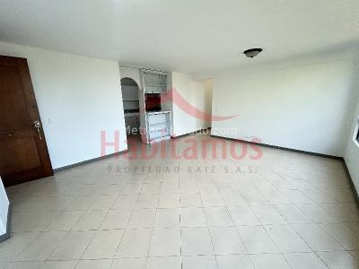 Apartamento de 3 alcobas en arriendo en El Poblado, Medellín, 82 m² · foto 2 de 16
