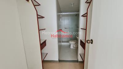 Apartamento en venta en El Poblado, Medellín · foto 11 de 20
