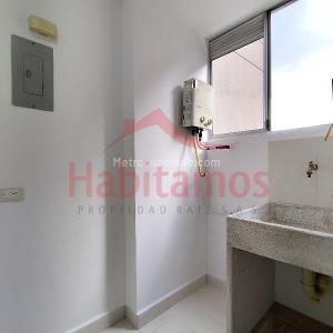 Apartamento de 3 alcobas en arriendo en Loma De Los Bernal, Medellín, 67 m² · foto 7 de 20