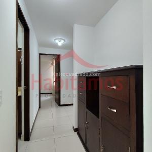 Apartamento de 3 alcobas en arriendo en Loma De Los Bernal, Medellín, 67 m² · foto 9 de 20