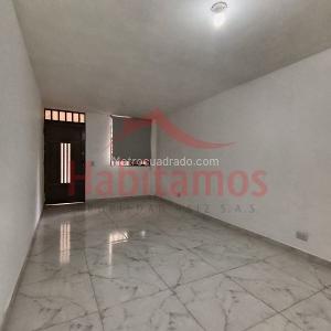 Casa de 3 alcobas en arriendo en La America, Medellín, 65 m² · foto 2 de 17