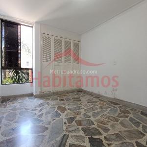 Apartamento en arriendo en Laureles, Medellín · foto 12 de 19