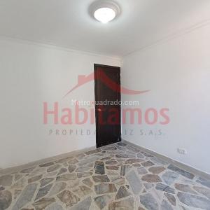 Apartamento en arriendo en Laureles, Medellín · foto 13 de 19