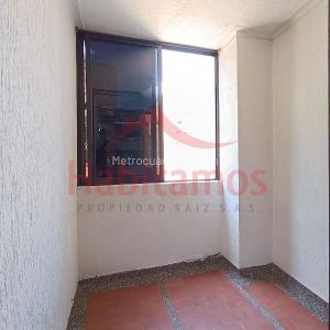 Apartamento en arriendo en Laureles, Medellín · foto 15 de 19