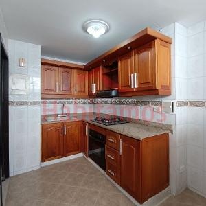Apartamento en arriendo en Laureles, Medellín · foto 4 de 19