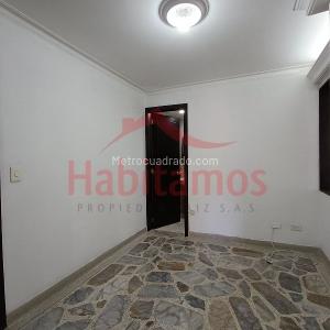 Apartamento en arriendo en Laureles, Medellín · foto 8 de 19