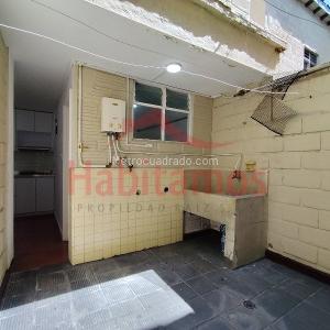 Apartamento de 2 alcobas en arriendo en Laureles, Medellín, 110 m² · foto 14 de 15