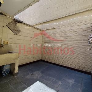 Apartamento de 2 alcobas en arriendo en Laureles, Medellín, 110 m² · foto 15 de 15