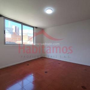 Apartamento de 2 alcobas en arriendo en Laureles, Medellín, 110 m² · foto 3 de 15