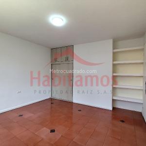 Apartamento de 2 alcobas en arriendo en Laureles, Medellín, 110 m² · foto 4 de 15