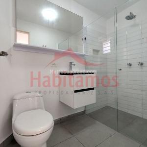 Apartamento de 2 alcobas en arriendo en Laureles, Medellín, 110 m² · foto 9 de 15