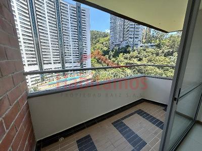 Apartamento de 3 alcobas en arriendo en El Poblado, Medellín, 75 m² · foto 5 de 16
