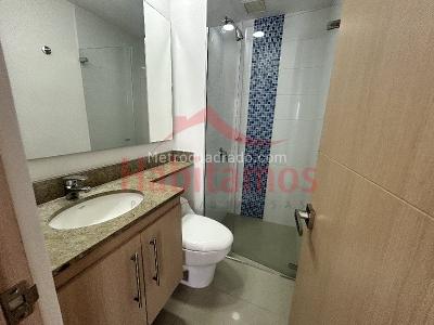 Apartamento de 3 alcobas en arriendo en El Poblado, Medellín, 75 m² · foto 7 de 16