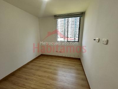 Apartamento de 3 alcobas en arriendo en El Poblado, Medellín, 75 m² · foto 8 de 16