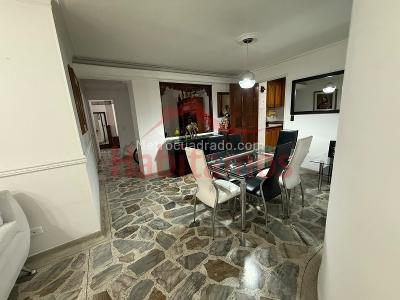 Apartamento de 3 alcobas en venta en Laureles, Medellín, 114 m² · foto 3 de 16
