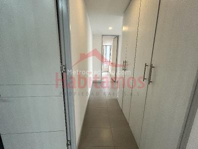 Apartamento de 3 alcobas en arriendo en El Poblado, Medellín, 105 m² · foto 9 de 17