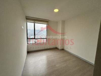 Apartamento de 3 alcobas en arriendo en El Poblado, Medellín, 105 m² · foto 13 de 17