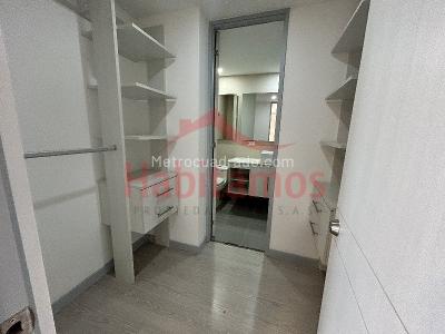 Apartamento de 3 alcobas en arriendo en El Poblado, Medellín, 105 m² · foto 16 de 17