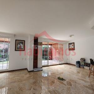 Casa de 3 alcobas en venta en Vereda El Escobero, Envigado, 161 m² · foto 3 de 17