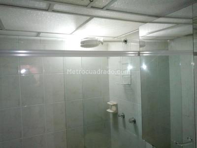 Apartamento de 2 alcobas en arriendo en Bolivariana, Medellín, 100 m² · foto 13 de 18