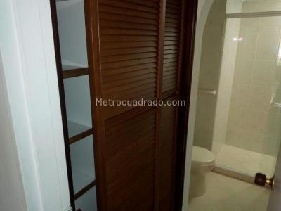 Apartamento de 2 alcobas en arriendo en Bolivariana, Medellín, 100 m² · foto 4 de 18