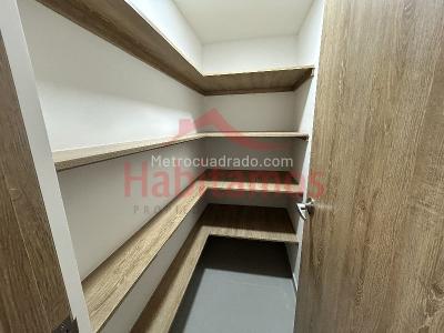 Apartamento de 3 alcobas en arriendo en La Florida, Medellín, 102 m² · foto 2 de 15