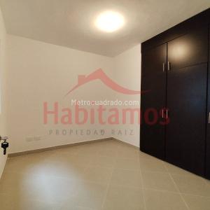 Casa de 4 alcobas en arriendo en Florida Nueva, Medellín, 220 m² · foto 2 de 20