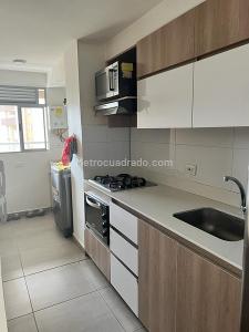 Apartamento de 3 alcobas en arriendo en Vereda San Jose, Sabaneta, 81 m² · foto 6 de 13