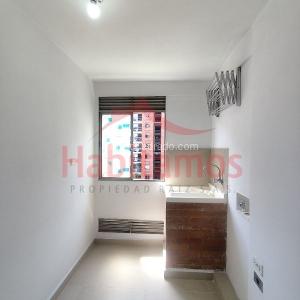Apartamento de 2 alcobas en arriendo en La Castellana, Medellín, 78 m² · foto 3 de 20