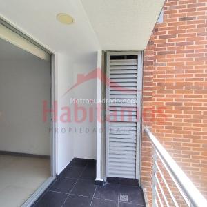Apartamento de 2 alcobas en arriendo en La Castellana, Medellín, 78 m² · foto 6 de 20