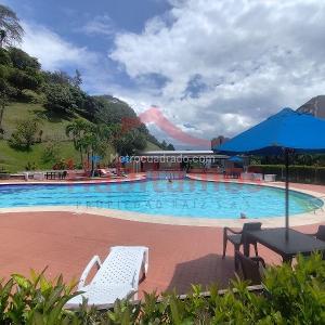 Apartamento de 2 alcobas en arriendo en La Castellana, Medellín, 78 m² · foto 18 de 20