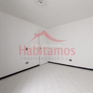 Apartaestudio en arriendo en Santa Teresita, Medellín, 33 m² · foto 5 de 9