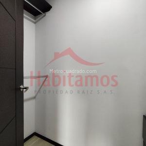 Apartamento de 2 alcobas en arriendo en Conquistadores, Medellín, 86 m² · foto 15 de 20