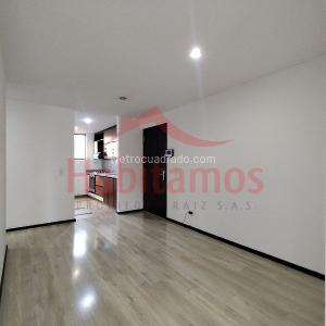 Apartamento de 2 alcobas en arriendo en Conquistadores, Medellín, 86 m² · foto 2 de 20