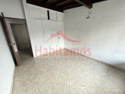 Casa de 5 alcobas en arriendo en Santa Fé, Medellín, 150 m² · foto 13 de 18