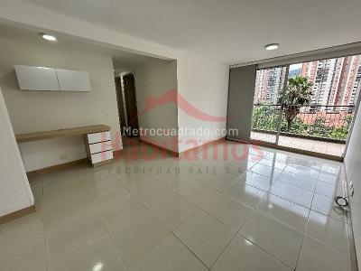 Apartamento de 3 alcobas en arriendo en Vereda Cañaveralejo, Sabaneta, 85 m² · foto 3 de 14